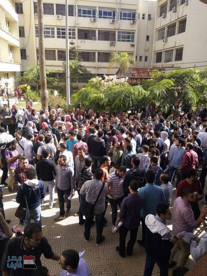 نائب رئيس جامعة المنصورة يكشف عن مصير 1200 طالب بكلية طب حصلوا على صفر في مادة الجراحة