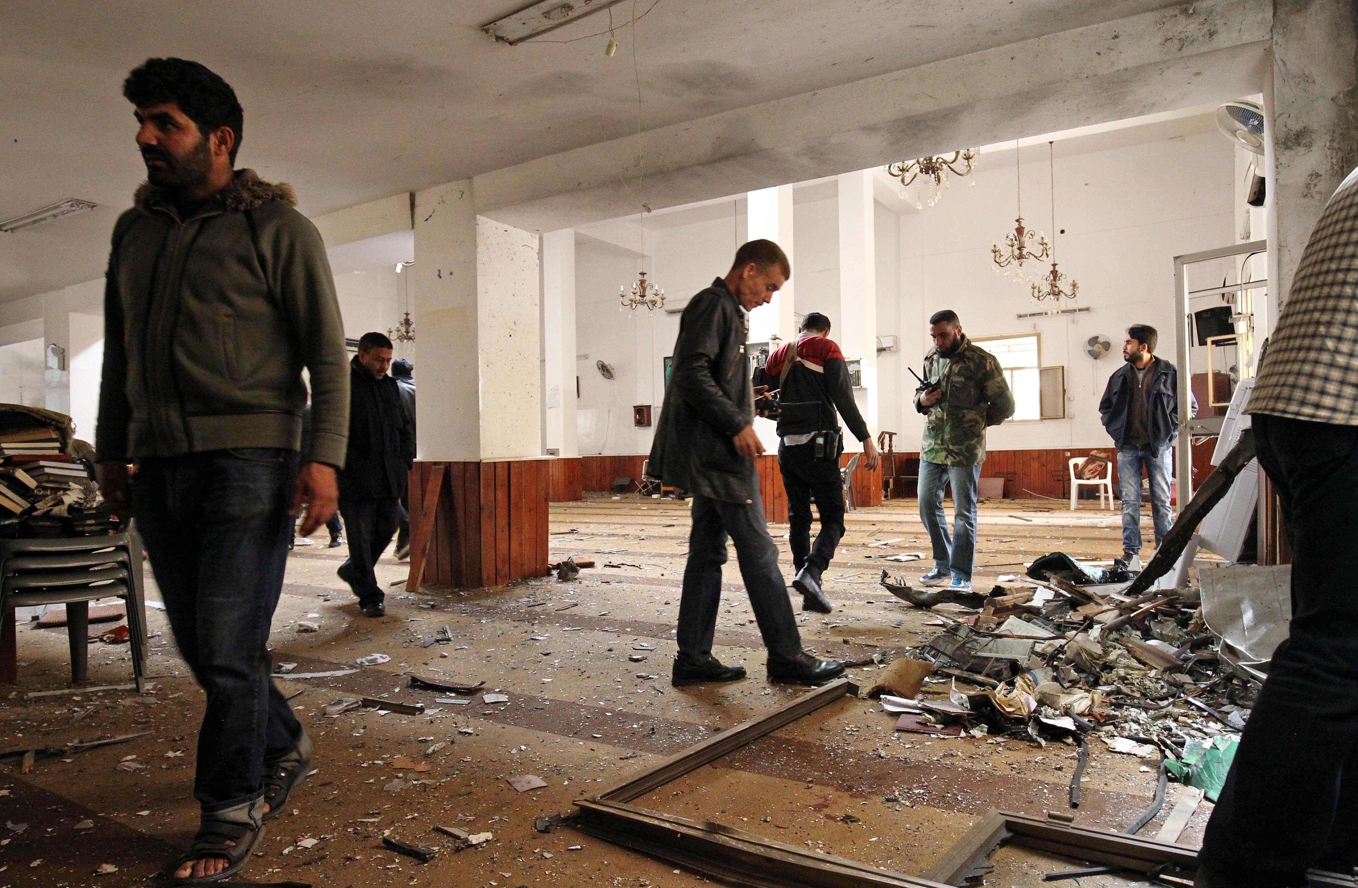 تفجير إرهابي يستهدف “مسجد الخليل” والمصادر الرسمية تكشف التفاصيل