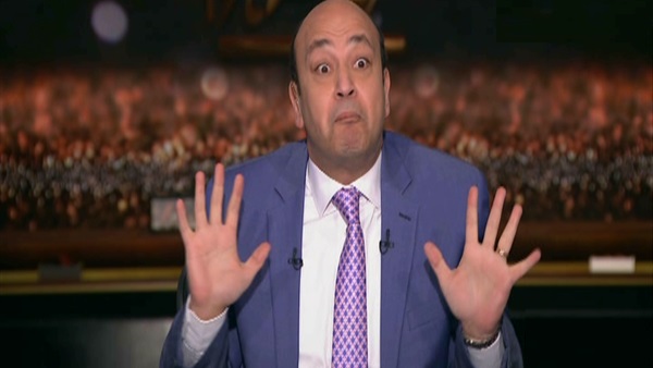 بالفيديو – رقص عمرو أديب على الهواء احتفالاً بالانتخابات الرئاسية