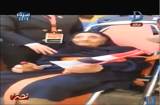 بالفيديو سيدة مسنة تستعين بمديرية الأمن للمشاركة في الانتخابات