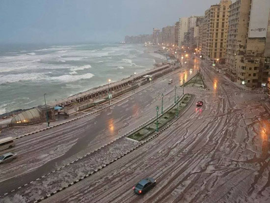 شاهد| أمطار غزيرة تضرب القاهرة والجيزة والشرقية وبعض المحافظات صباح اليوم