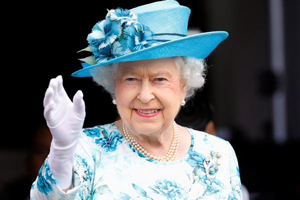 صحيفة الإيكونوميست البريطانية: الملكة إليزابيث من نسل النبي محمد ومن حقها حكم المسلمين