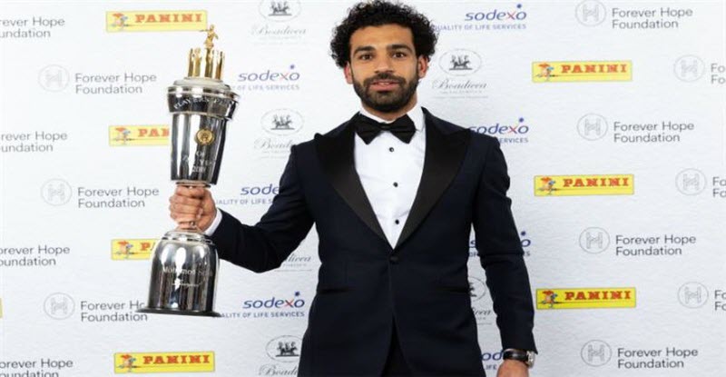 محمد صلاح يفوز بجائزة أفضل لاعب في انجلترا لموسم 2018/2017م