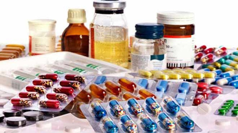 الأدوية منتهية الصلاحية مازالت حائرة بين «الصحة» و«الصيادلة».. وحياة المريض في خطر