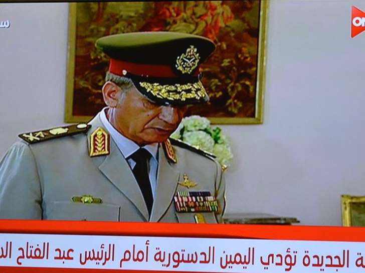 “تحفظ على محمد مرسي في 30 يونيو”.. 5 معلومات لا تعرفها عن وزير الدفاع الجديد