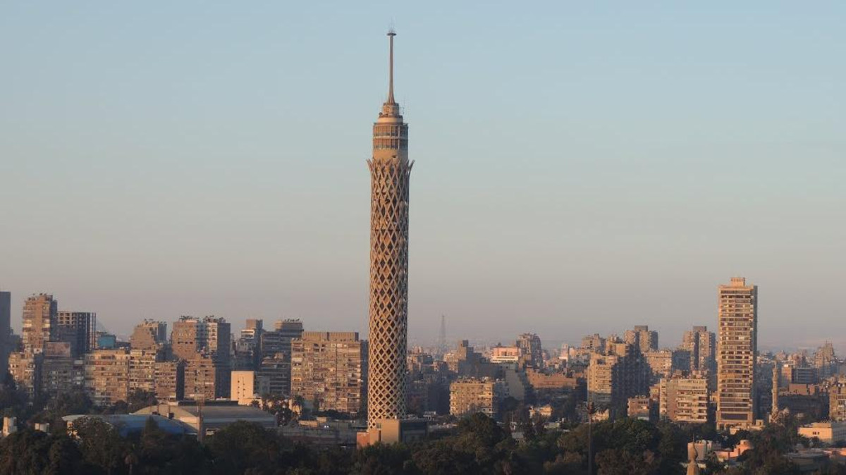 عاجل.. تفاصيل مثيرة وراء إنتحار “طالب ثانوي” من أعلى برج القاهرة !!