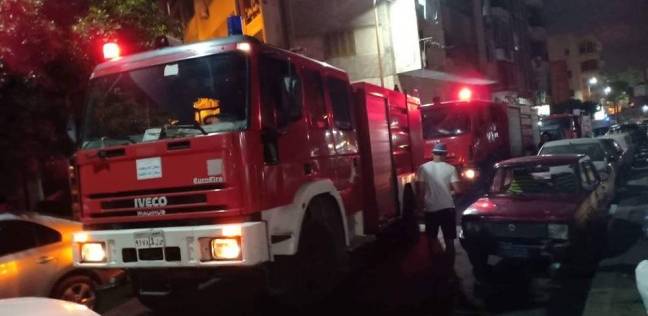 حريق هائل بمصنع في الإسكندرية على مساحة 16 ألف متر والدفع بـ20 سيارة إطفاء للسيطرة على النيران