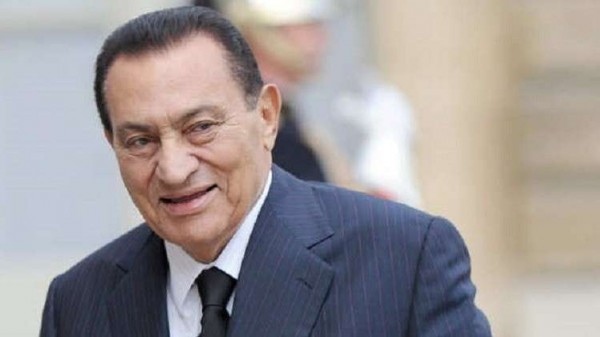 بالصور.. الرئيس الأسبق حسني مبارك يصدم جموع المصريين في أحدث ظهور له