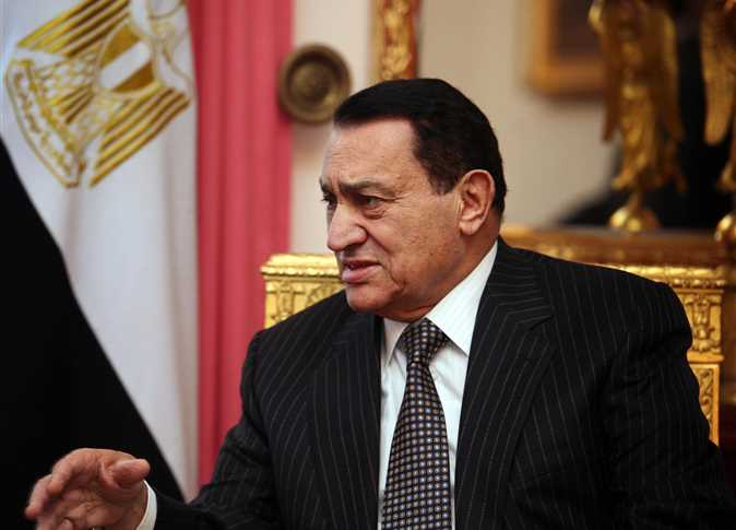 بالتفاصيل.. حسني مبارك يدفع 8 مليون جنيه ليتكفل بعلاج شخصية عامة على نفقته الخاصة