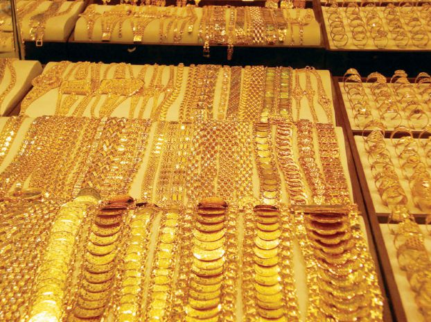 أسعار الذهب تسجل قفزة غير متوقعة خلال تعاملات اليوم الأحد بجميع محلات الصاغة
