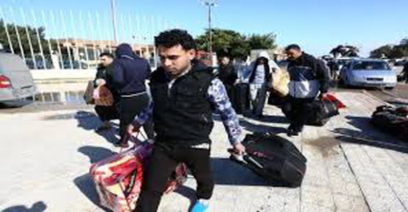 ترحيل عدد من العمال المصريين العاملين بالسعودية ووصولهم لمطار القاهرة منذ قليل.. ومصدر أمني يكشف التفاصيل وعدد المرحلين