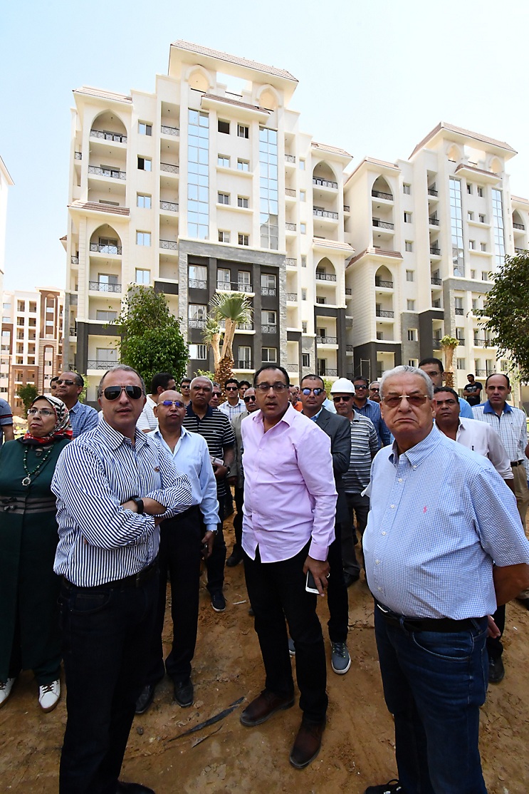 رئيس الوزراء يسلم 7048 وحدة سكنيةبالحي السكني الخاص بالعاصمة الإدارية الجديدة في نهاية شهر ديسمبر