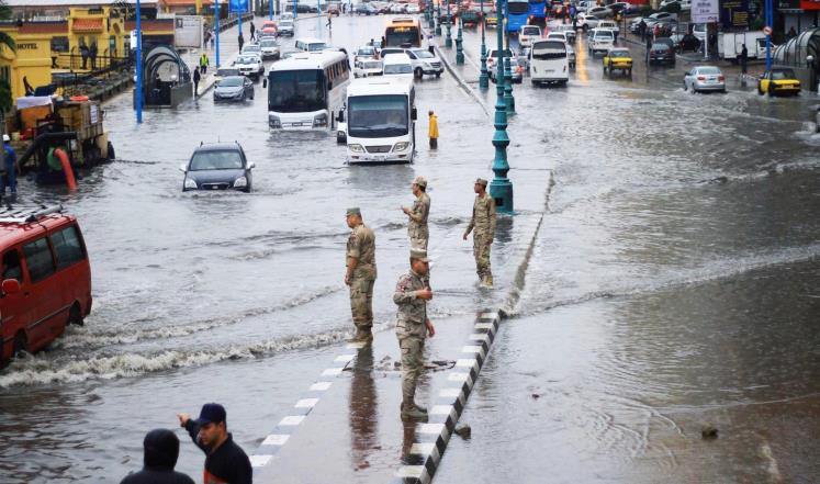 عاجل.. الحكومة تحذر من سقوط سيول وأمطار رعدية على تلك المحافظات خلال ساعات