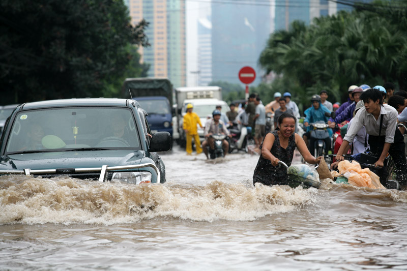 ضحايا الأمطار الصيفية في الهند يصل إلي 1400 شخص في ولايات مختلفة