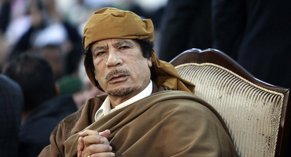 القشاط آخر سفير ليبي بعهد القذافي يكشف “الغلطة” الأخيرة التي أودت بحياة القذافي ورفاقه