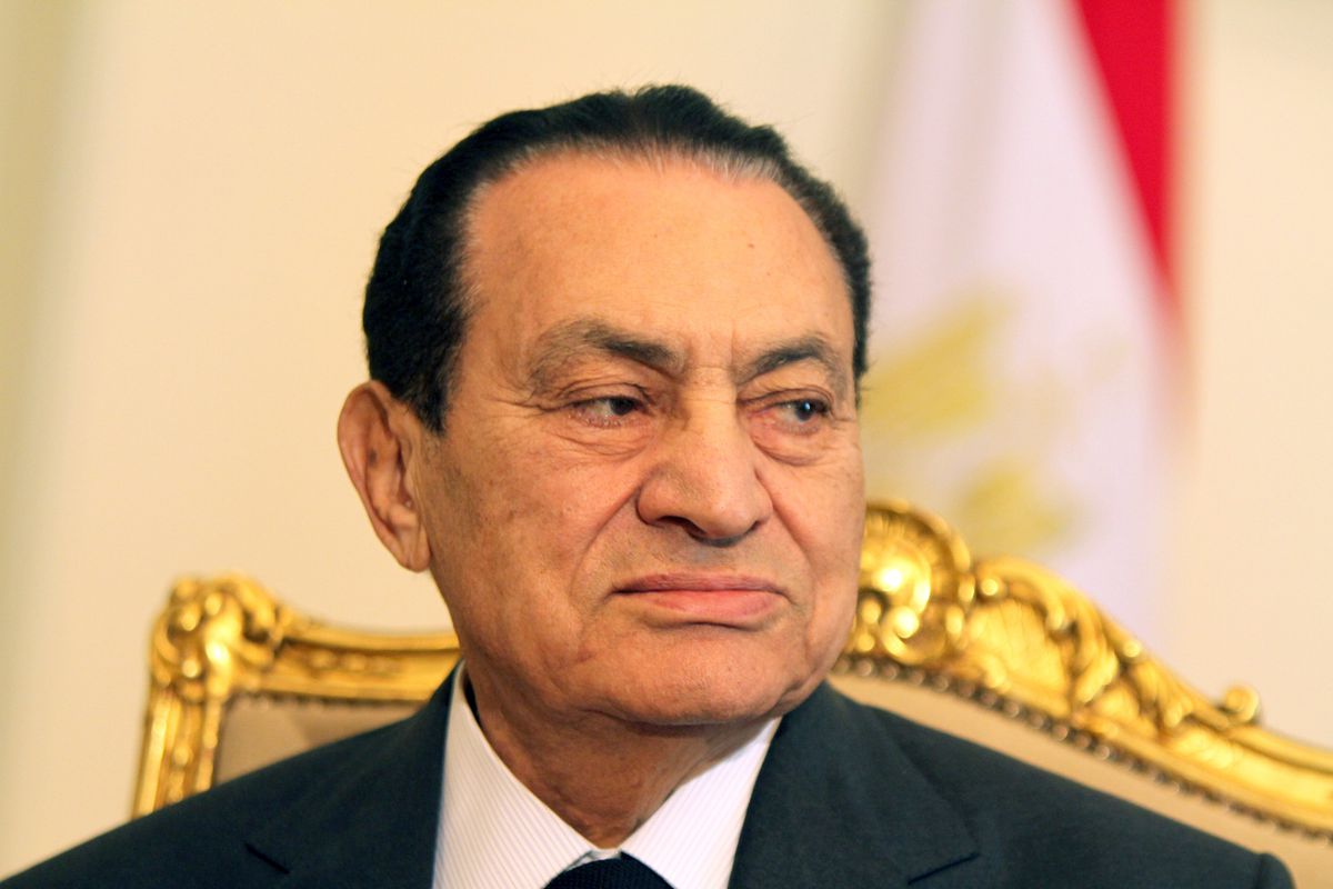 عاجل.. محكمة الجنايات ترسل إستدعاء رسمي لـ “حسني مبارك”.. وفريد الديب يكشف مفاجأة جديدة !!
