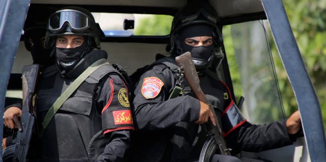 الأمن المصري يلقي القبض على مرتكبي “مذبحة بدر” – صور –