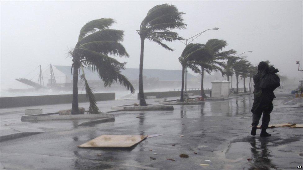 الأرصاد الجوية تُحذر من «ظاهرة خطرة» تضرب البلاد وتُعلن عن أماكن سقوط الأمطار الأسبوع الجاري«فيديو»