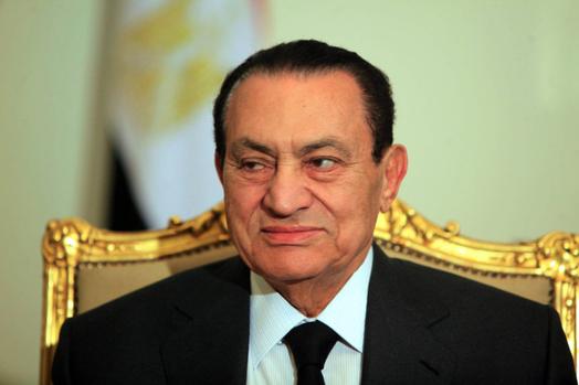 لأول مرة.. حسني مبارك يكشف السبب الحقيقي وراء رحيله عن السلطة وتفويض المجلس العسكري!