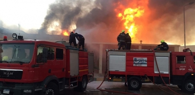 “بالفيديو” اللحظات الأولى لحريق كنيسة شبرا الخيمة منذ قليل والدفاع المدني يسيطر على النيران