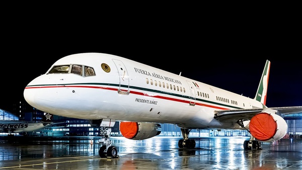 وكالة رويترز: طائرة رئيس عربي تغادر بلادها إلى “جهة غير معلومة” منذ لحظات !!