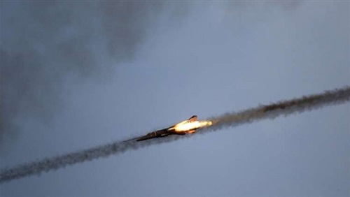 عاجل “بالفيديو”| الحرس الثوري ينشر فيديو اللحظات الأولى لإسقاط طائرة أمريكية بصاروخ إيراني فوق مضيق هرمز