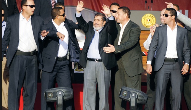عاجل| النائب العام يأمر بالتحفظ على جميع كاميرات المراقبة بالمحكمة وأول طلب لأسرة محمد مرسي بعد وفاته