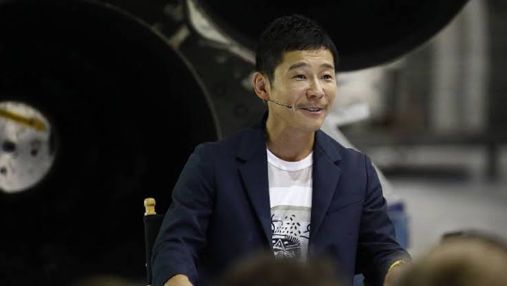 ملياردير ياباني يبحث عن حبيبة ترافقه برحلة إلى القمر وآخر موعد لتقديم الطلبات 17 يناير 2020