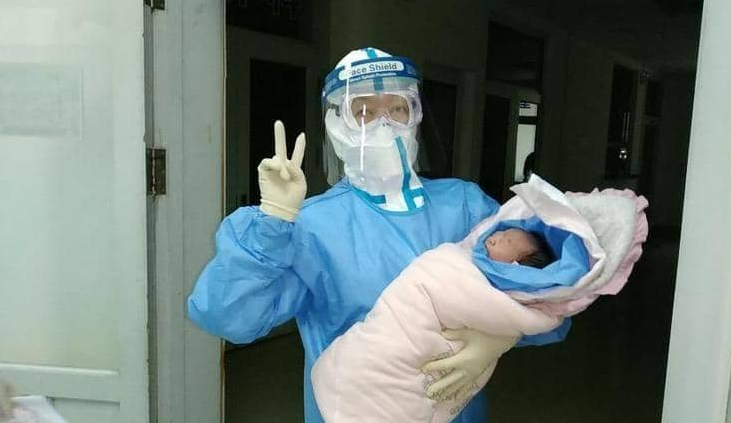 صينية  مصابة بفيروس كورونا تلد طفلة .. والاختبارات تكشف مفاجأة  