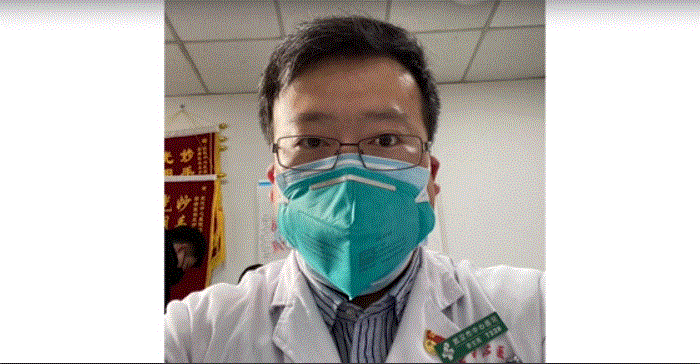 وفاة الطبيب الصيني مكتشف فيروس كورونا مصابًا بنفس الفيروس