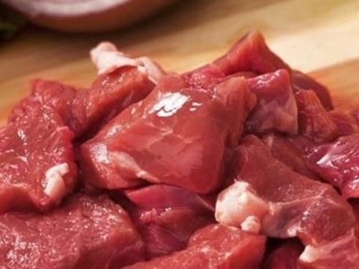 التموين تعلن طرح كميات كبيرة من اللحوم بأسعار مخفضة للمواطنين