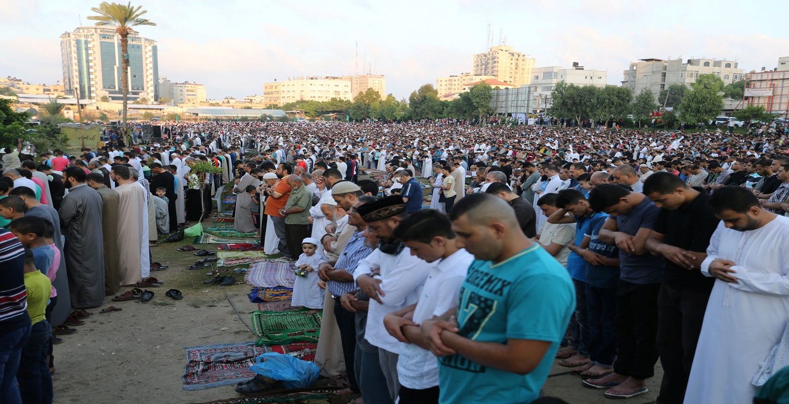 موعد صلاة عيد الفطر المبارك في العديد من المدن والمحافظات المصرية