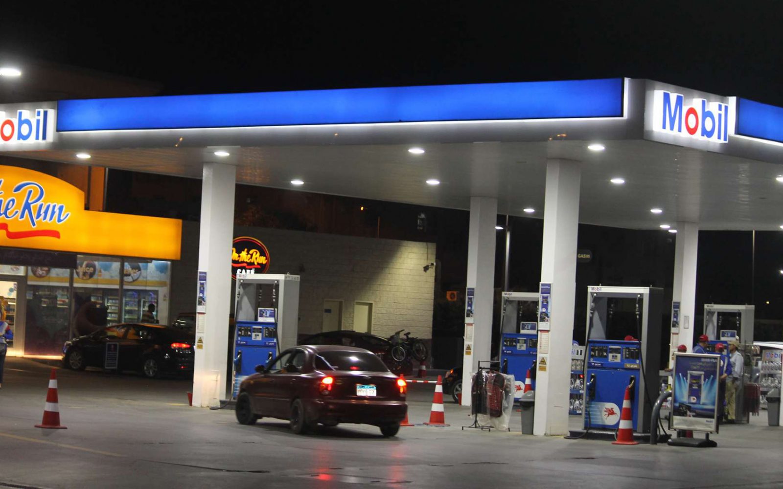 وزير المالية يكشف مدى تأثر أسعار البنزين بعد تقديم مشروع قانون الرسوم الجديدة