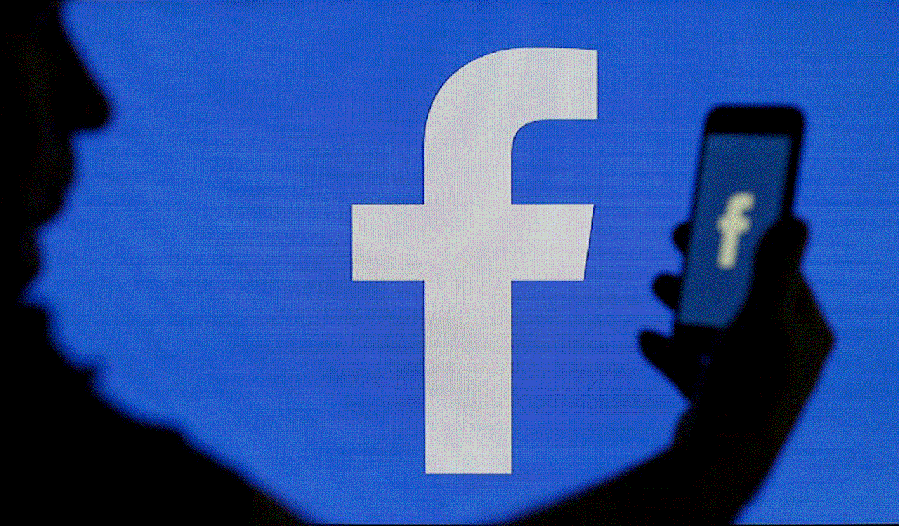 صحيفة بريطانية شهيرة: فيس بوك خطر حقيقي على الديمقراطية والتضليل يُهدد حياتنا.. وتكشف التفاصيل