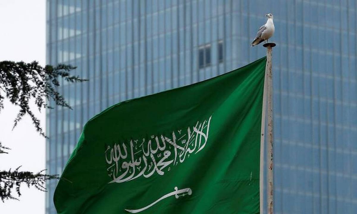 الرياض الآن يتصدر تويتر.. ورويترز تؤكد سماع دوي انفجار في العاصمة السعودية “الرياض”