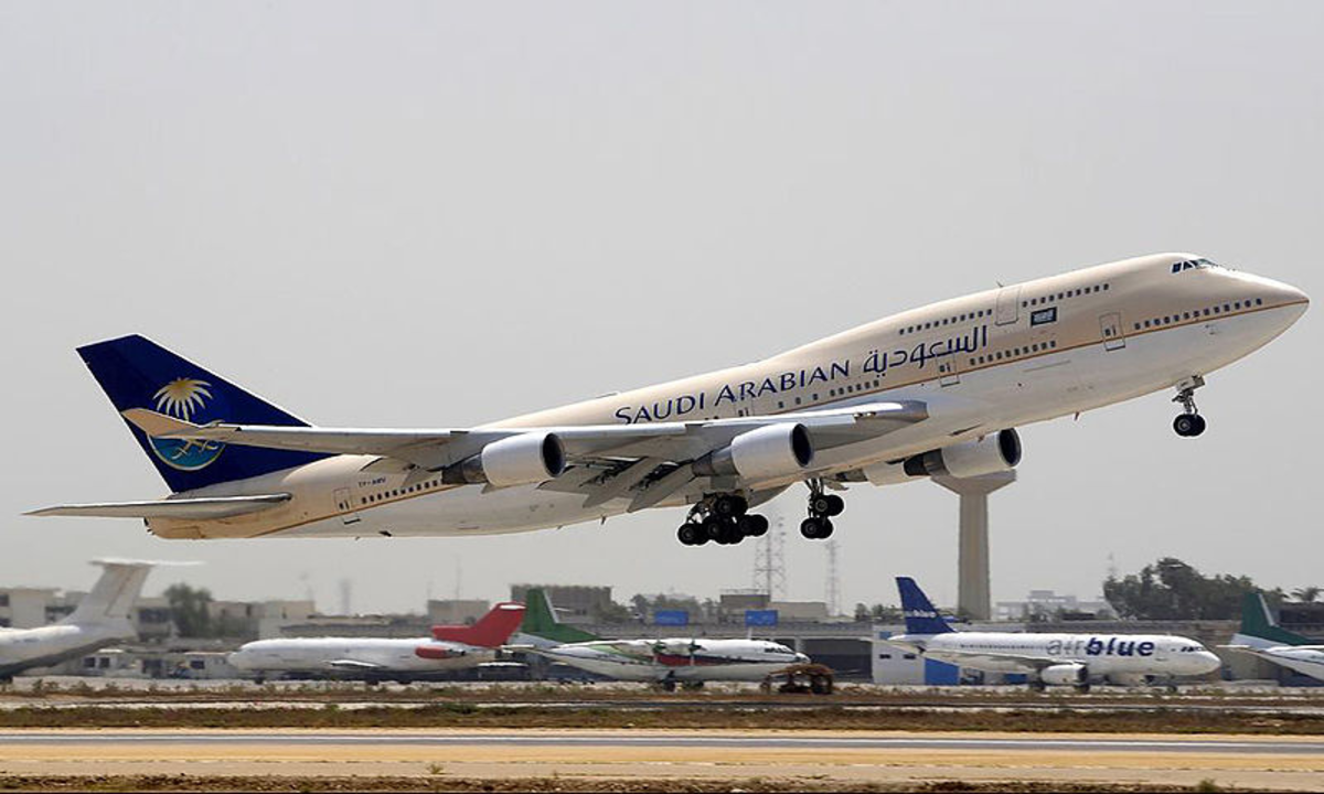 متي يبدأ الطيران السعودي رحلاته إلى مصر؟