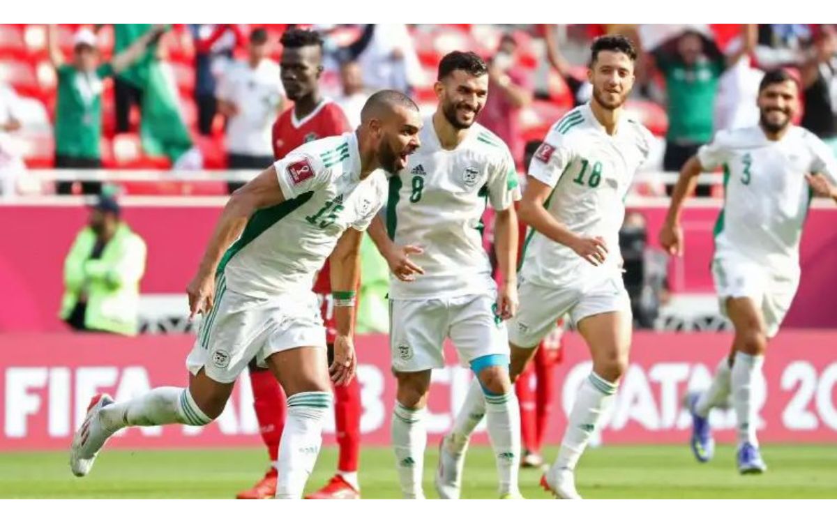 موعد مباراة الجزائر مع لبنان بالجولة الثانية ببطولة كأس العرب لكرة القدم