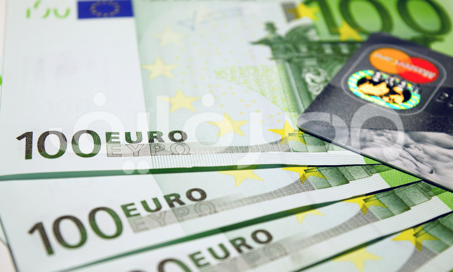 سعر اليورو مقابل الجنيه المصري تحديث يومي الاربعاء 15 يونيو 2022