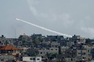 عشرات القتلى في إسرائيل وغزة بعد هجوم حماس المباغت على المدن الإسرائيلية