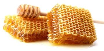 فوائد شمع النحل للبشرة.. كيف يستعمل في تبييض الوجه؟