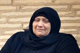 والدة الجندي لمرسي :”وحياة صلاتك احقن الدماء”